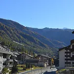 Haus Orta Apartment