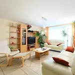 Haus Orta *
