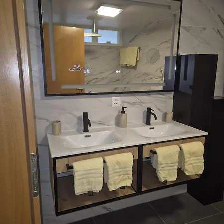 Апартаменты Haus Orta *