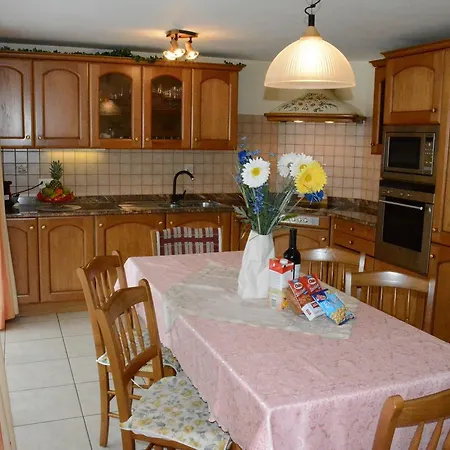 Apartment Haus Orta
