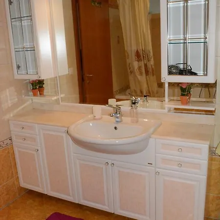 奥尔塔豪斯酒店 公寓 *